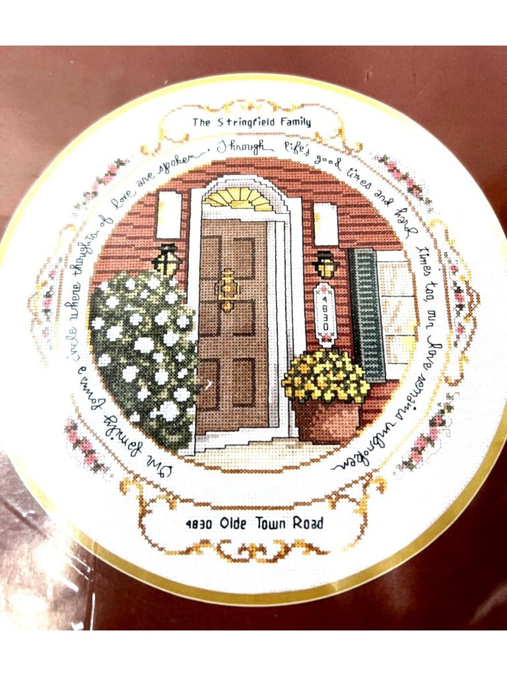 Elsa Williams Counted Cross Stitch Kit "A Family Circle" 12" Diam Made In USA